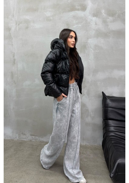 Kadın Siyah Kapüşonlu Cepli Kısa Deri Şişme Mont fiyatları