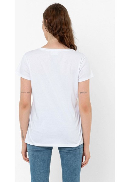 Yuvarlak Yaka Beyaz Regular Boxy Organik Pamuk T-Shirt indirimleri
