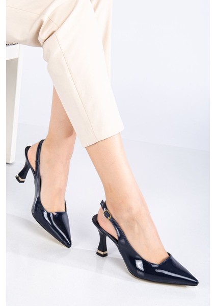 Nomi Topuklu Rugan Ayakkabı Lacivert