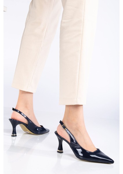 Nomi Topuklu Rugan Ayakkabı Lacivert fırsatları
