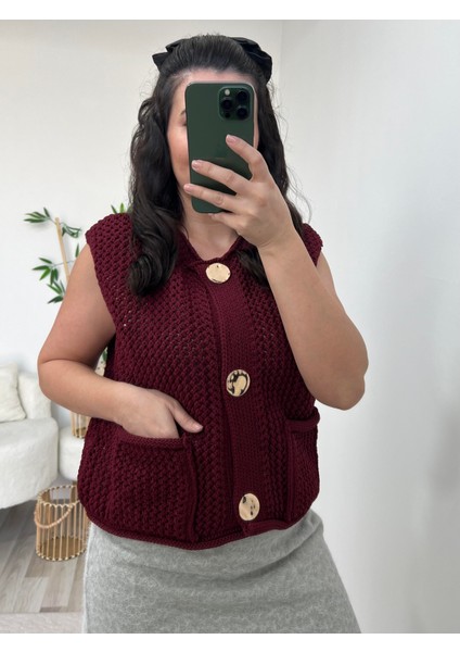 Bordo Bisiklet Yaka Cepli Düğmeli Triko Yelek