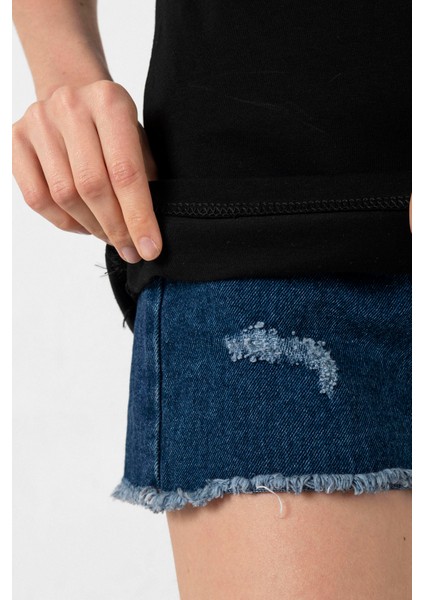 Beyblade Pegasus Minimalist Siyah Kadın Tshirt indirimleri