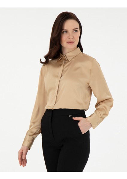 Kadın Bej Comfort Fit Uzun Kollu Gömlek 50296330-VR011