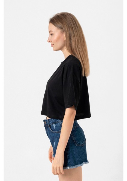 Mr Beast Lettern Siyah Kadın Crop Tshirt
