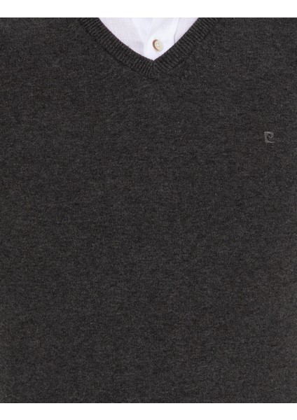 Erkek Gri Melanj Slim Fit V Yaka Basic Triko Kazak 50257206-VR086
