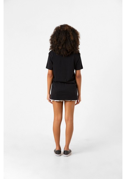 He Man Grayskull Brewing Co Logo Siyah Kadın V Yaka Tshirt fırsatları