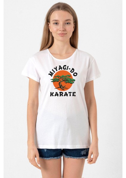 Cobra Kai Miyagi Do Karate Beyaz Kadın Bisikletyaka Tshirt