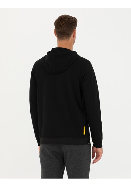 Erkek Siyah Regular Fit Kapüşonlu Sweatshirt 50273900-VR046