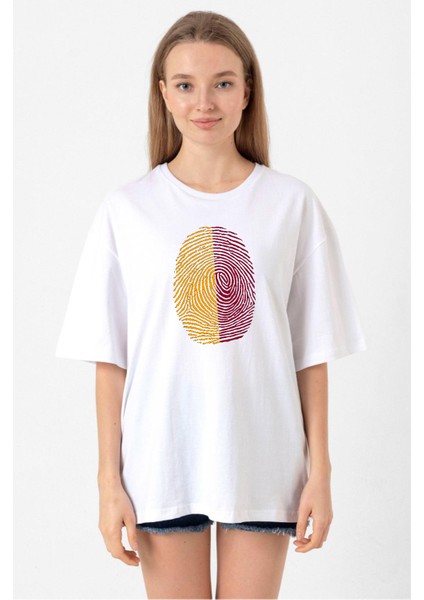 Sarı Kırmızı Parmak Izi Beyaz Kadın Oversize Tshirt
