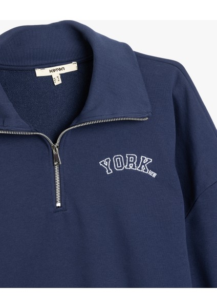 Üç Iplik Uzun Kollu Dik Yaka Yarım Fermuarlı Sweatshirt