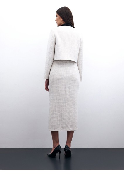 Boncuk Aksesuarlı Kısa Ceket - Taş indirimleri