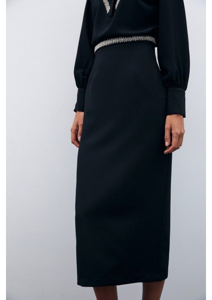 Bel Aksesuarlı Midi Etek - Siyah indirimleri