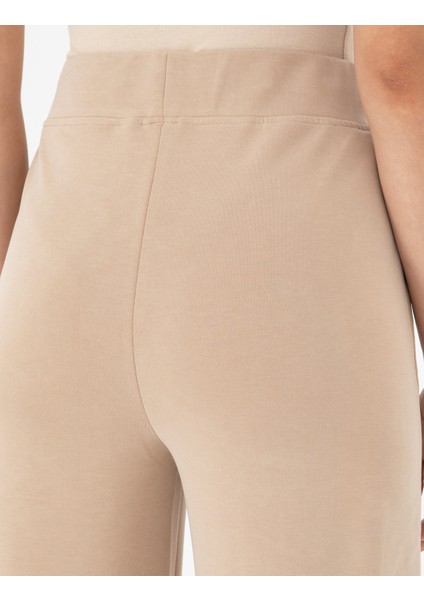 Kadın Bej Flare Fit Fermuar Detaylı Eşofman Altı 50291229-VR011