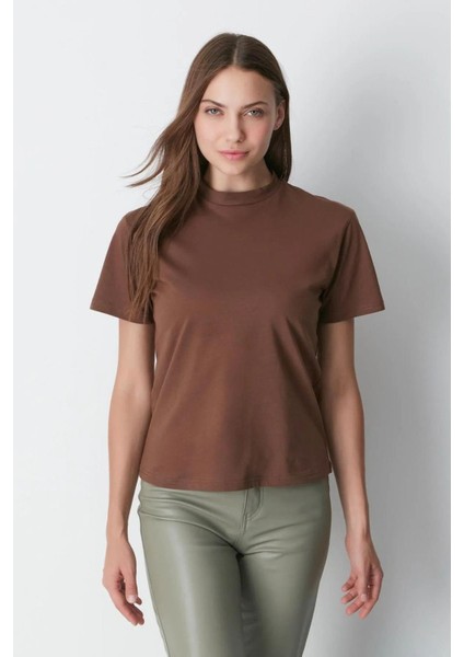 %100 Organik Pamuk Kadın Kahverengi Basic Ribana'lı Dik Yaka Örme T-Shirt Yarım Balıkçı