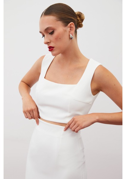 Kare Yaka Crop Bluz - Ekru fiyatları