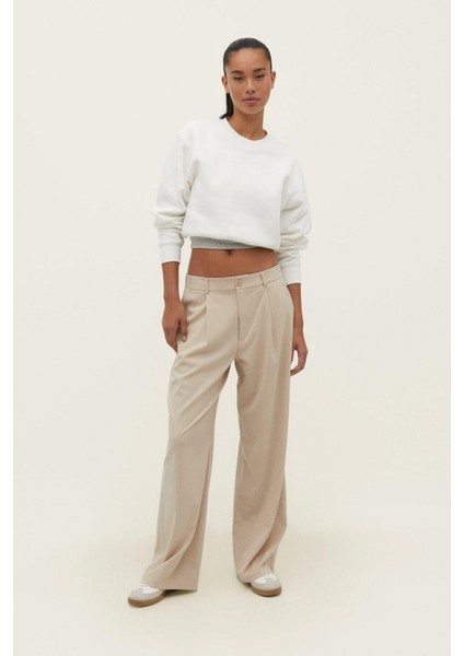 Ekru Pamuk Kadın Basic Crop Bisiklet Yaka Uzun Kollu Sweatshirt