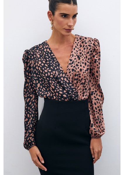 Kruvaze Desenli Bodysuit - Siyah-Camel modelleri