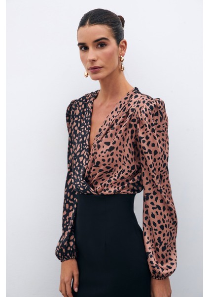 Kruvaze Desenli Bodysuit - Siyah-Camel indirimleri