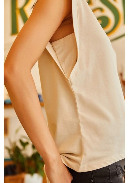 Bej %100 Pamuk Vatka Görünümlü Basic Bisiklet Yaka Örme T-Shirt fiyatları