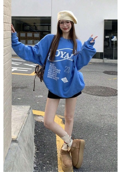 Kadın Indigo Mavi Royal Baskılı Bisiklet Yaka Salaş Uzun Kollu Oversize Sweatshirt modelleri