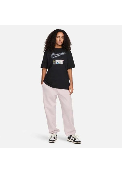 Nsw Tee Oc2 Bf Festival Kadın Siyah Loose Fit T-Shirt FV4262 fiyatları