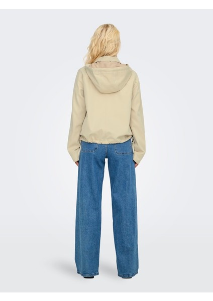 Kadın Kapüşonlu Baharlık Parka Ceket - 15342077 modelleri