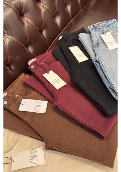 Kesik Paça Boyfit Jean- Siyah