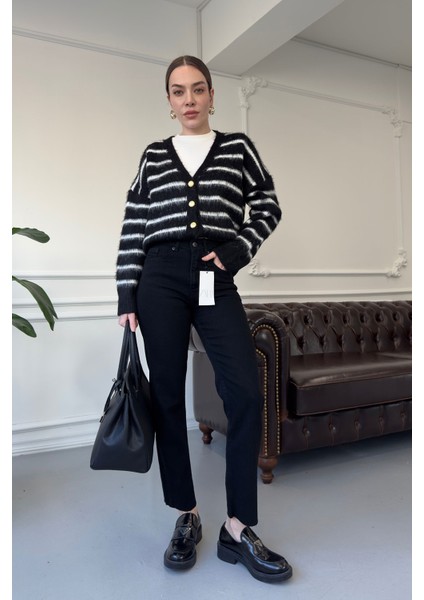 Kesik Paça Boyfit Jean- Siyah