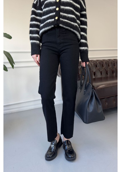 Kesik Paça Boyfit Jean- Siyah