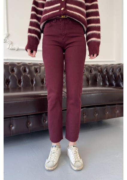 Kesik Paça Boyfit Jean- Kırmızı modelleri