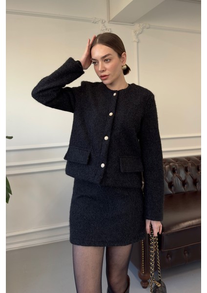 İnci Düğmeli Etekli Kaşe Takım- Siyah indirimleri