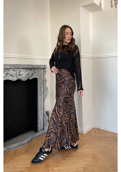 Beli Lastikli Zebra Desen Saten Etek- Kahverengi modelleri