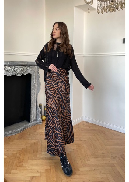 Beli Lastikli Zebra Desen Saten Etek- Kahverengi fırsatları