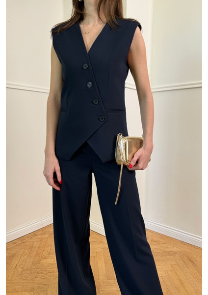 Kruvaze Yelekli Takım- Lacivert modelleri