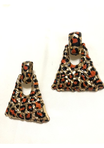 Leopar Küpe, Üçgen Küpe fırsatları