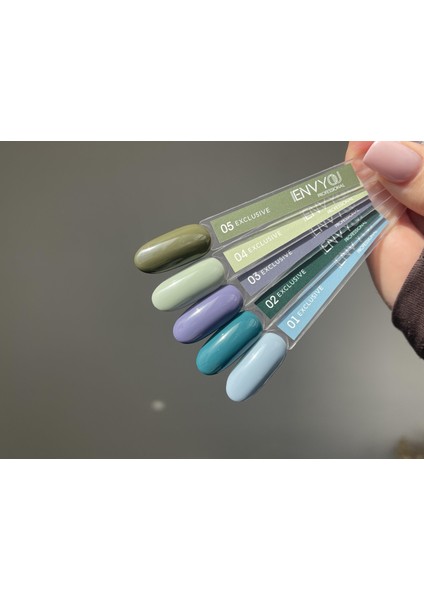 Kalıcı Oje Exclusive Seri Haki Yeşil NO:005 modelleri