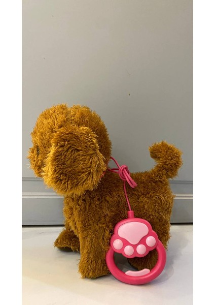 Müzikli Yürüyen Havlayan Yalayan Kuyruk ve Başını Sallayan Ses Kaydını Tekrarlayan Peluş Köpek