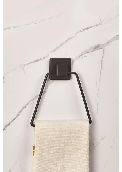 Robinanka Yapışkanlı Kare Başlıklı Siyah Üçgen Havluluk fiyatları