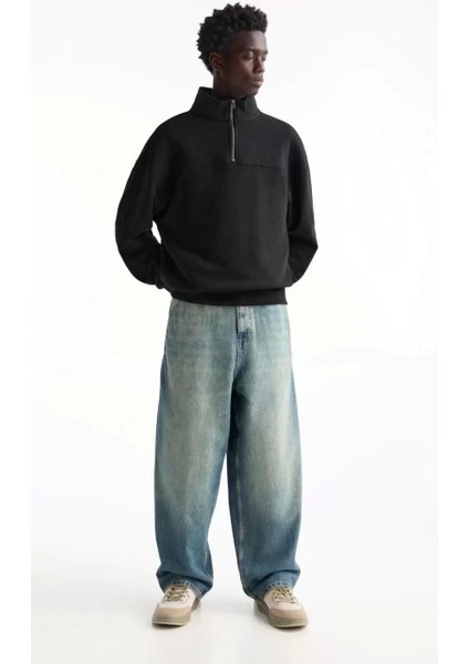 Oversize Yarım Farmuarlı Yakalı Basic Sweatshirt - Siyah