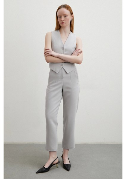 Önü Pensli Skinny Kumaş Pantolon Gri