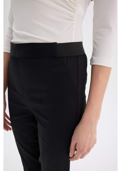 Sigaret Saten Kumaş Pantolon Normal Bel Basic Düz Beli Lastikli Düz Paça J8743AZ25SM indirimleri
