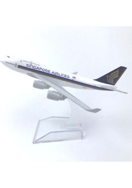 Singapur Boeing 747 16CM Alaşım Uçak Modeli (Yurt Dışından)