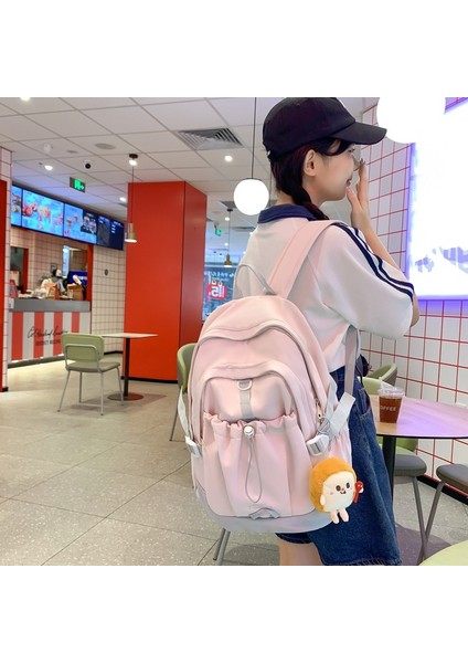 Küçük, Yeni, Büyük Kapasiteli ve Güzel Görünümlü Sırt Çantası (Yurt Dışından) fırsatları