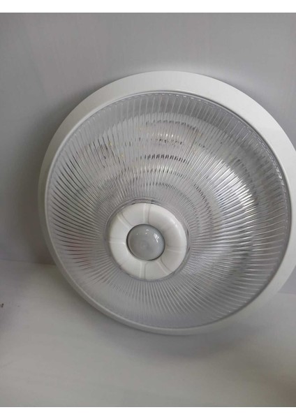 Sensörlü Armatür Plastik Ledli