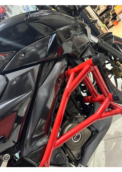 Bajaj Derin Karbon Takım Sticker