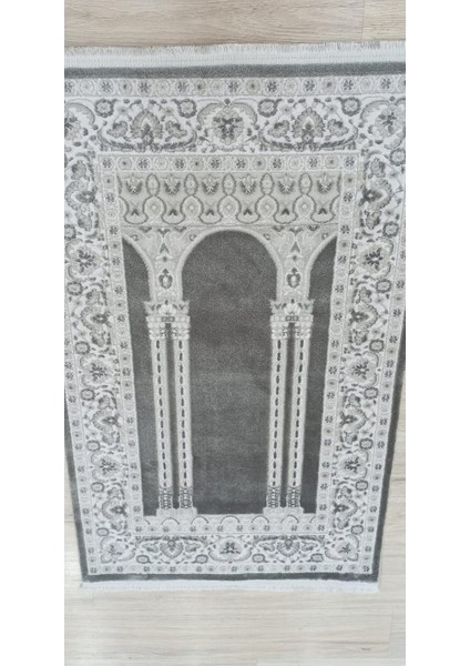 Agua Kalın Halı Seccade Parlak Yumuşak Dokulu Kadifemsi Yüzey 77 x 125 cm