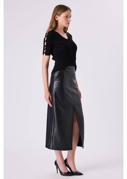 Lara Yırtmaç Detaylı Kadın Deri Etek 342113013 modelleri