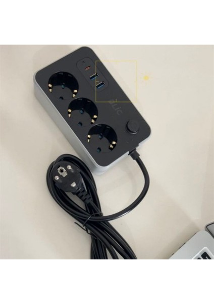 2 Metre Siyah Akım Çocuk Korumalı Uzatma Kablosu Çoklu Priz 2 USB Type-C 3lü Grup