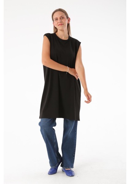Siyah-Yaka Biyeli Kolsuz T-Shirt Tunik