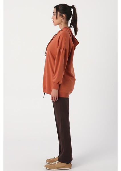 Tarçın-Oversize Kapüşonlu Yaka Detaylı Sweatshirt
